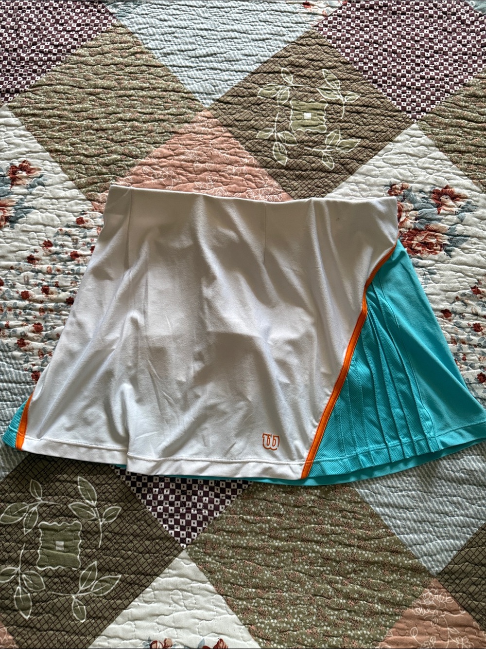 Wilson White Tennis Skirt with Teal Panels and Orange Trim size medium